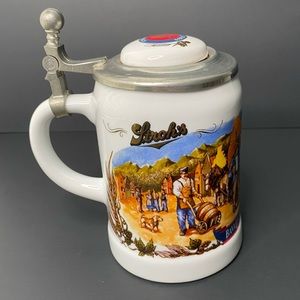 Vtg Stroh's Bavaria Collection II Beer Stein W. Lid Stroh's Since 1775 No. 11747
